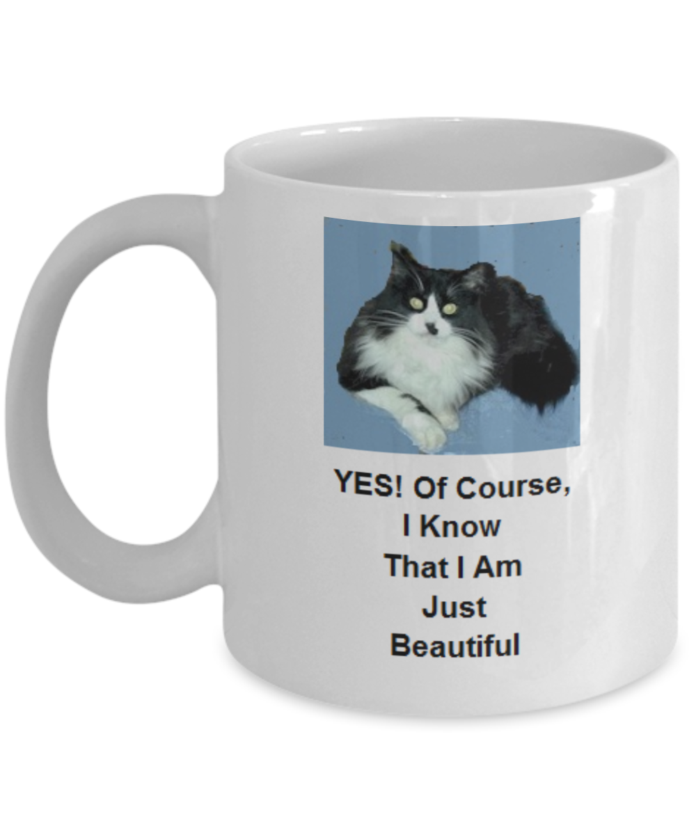 Beautiful cat picture on a coffee mug for the cat lover.